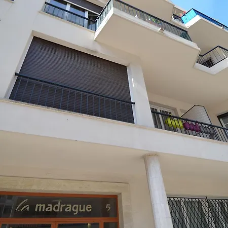 Apartment Spacieux Studio Coin Nuit 4 Personnes Sur La Promenade Des Anglais A Nice