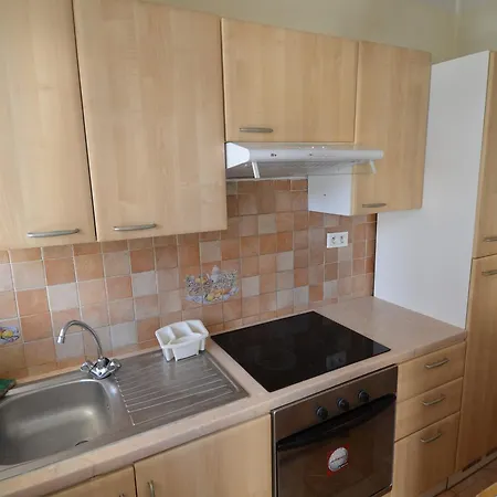 Spacieux Studio Coin Nuit 4 Personnes Sur La Promenade Des Anglais A Apartment